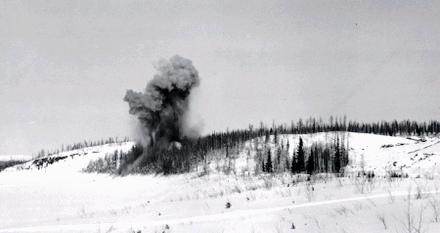 Первый взрыв